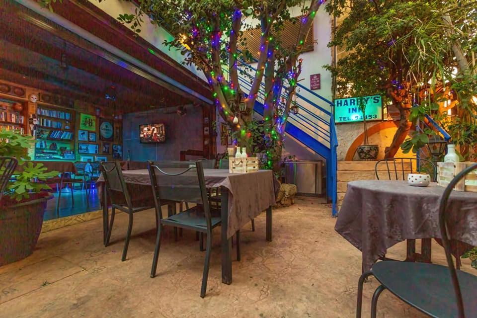 Harrys Inn Guesthouse Larnaca Exteriér fotografie
