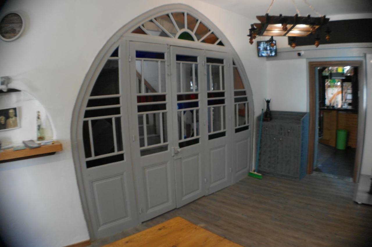 Harrys Inn Guesthouse Larnaca Exteriér fotografie