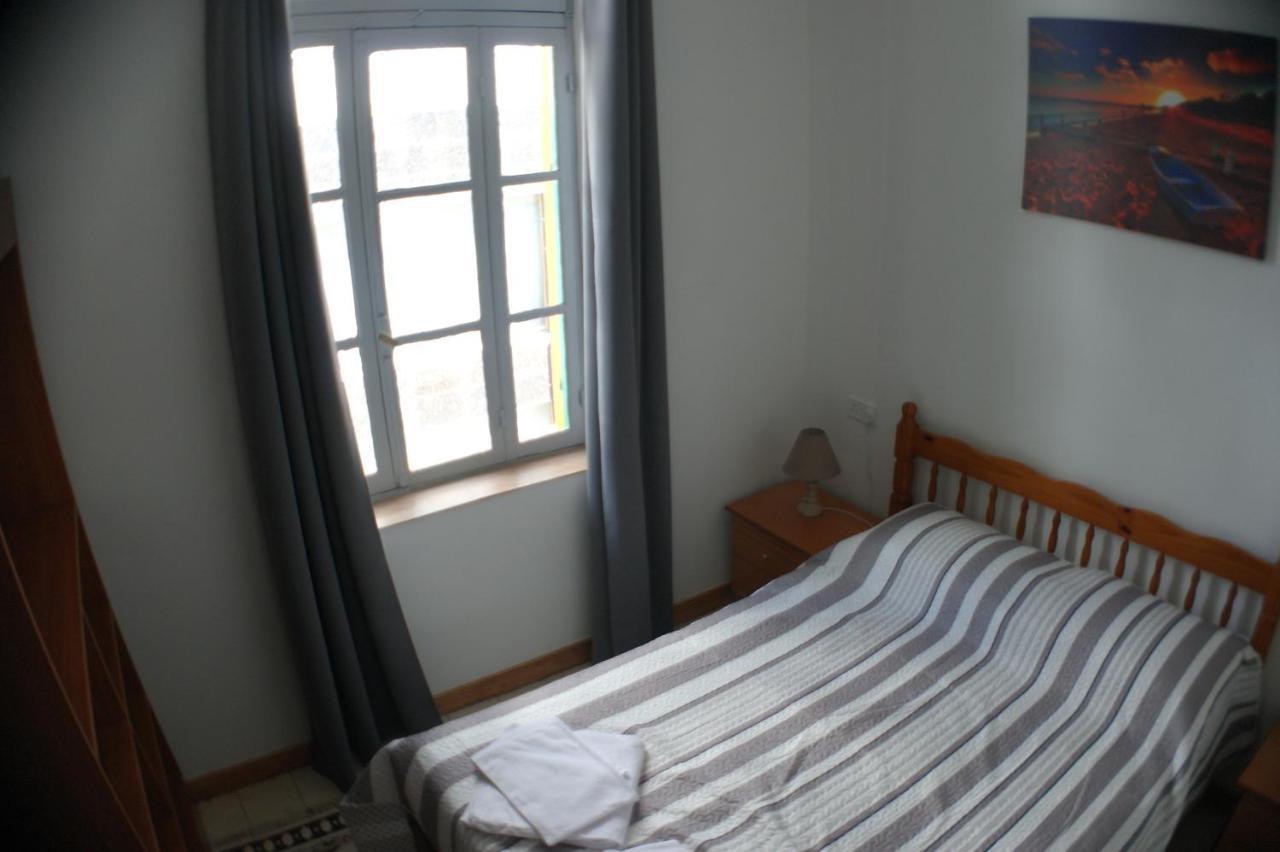 Harrys Inn Guesthouse Larnaca Exteriér fotografie