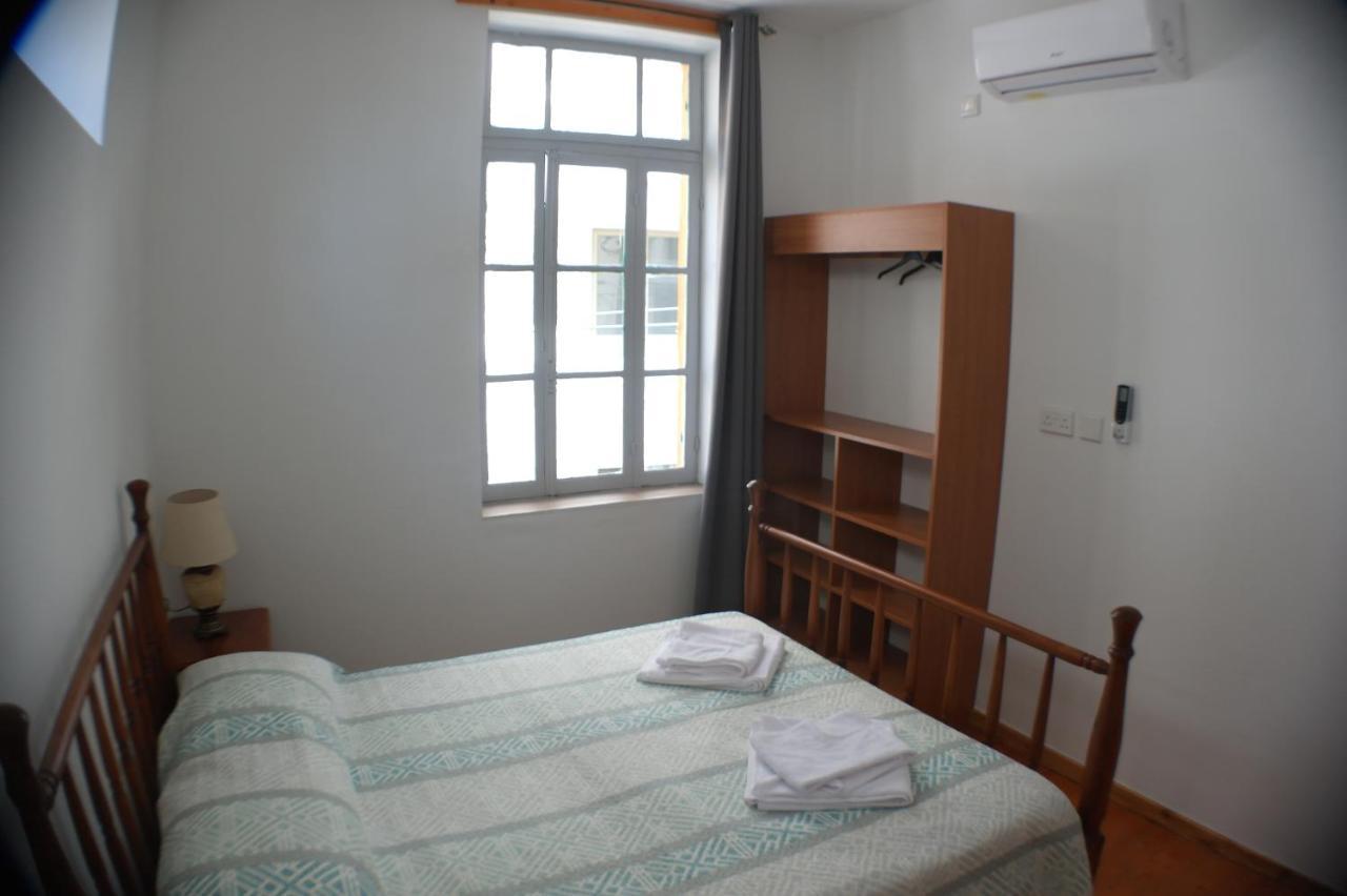 Harrys Inn Guesthouse Larnaca Exteriér fotografie